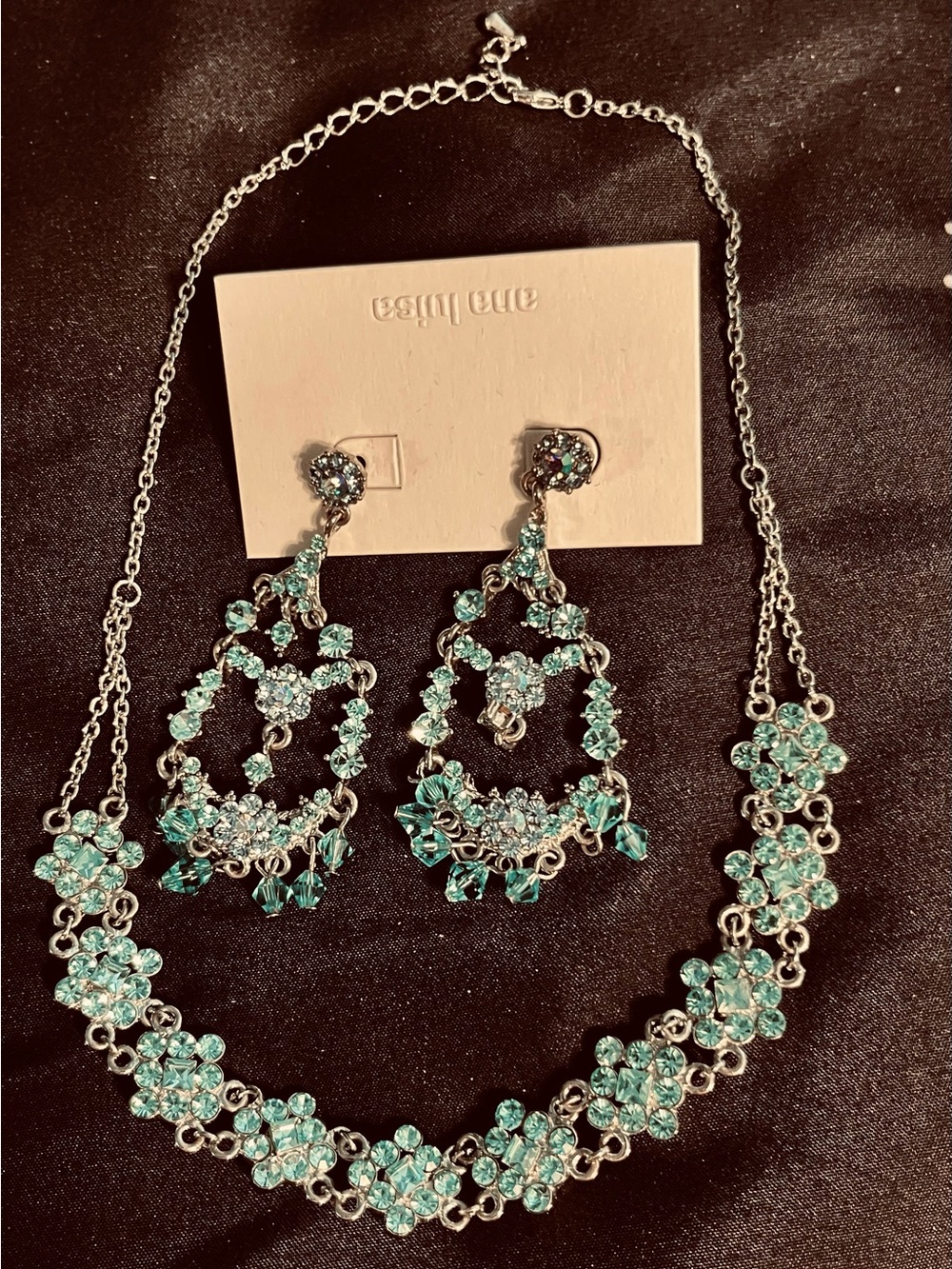 ✨ Aqua/Teal/Turquoise Rhinestone Necklace & Chandelier Earrings Jewelry Set 🌸 - Picture 5 of 12